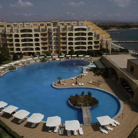 Midia Family Resort, Apartman Aheloj
